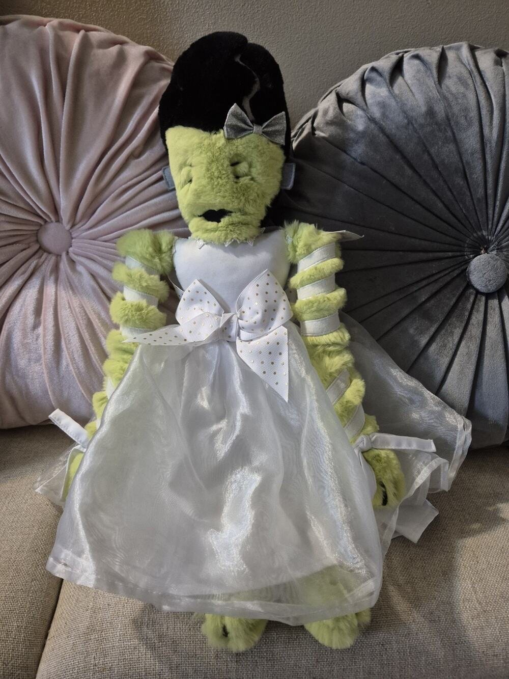 💥 Isaac Mizrahi Frankenstein Bride of Koda Pillow Halloween Tik Tok Viral
